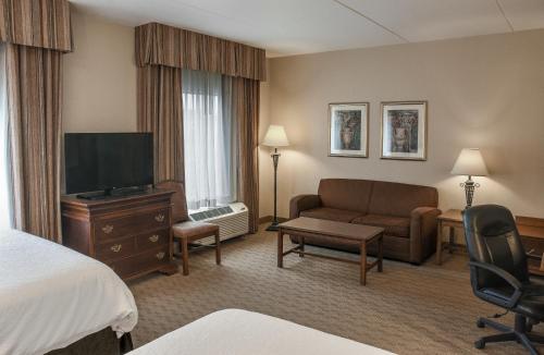 Hampton Inn & Suites Youngstown-Canfield