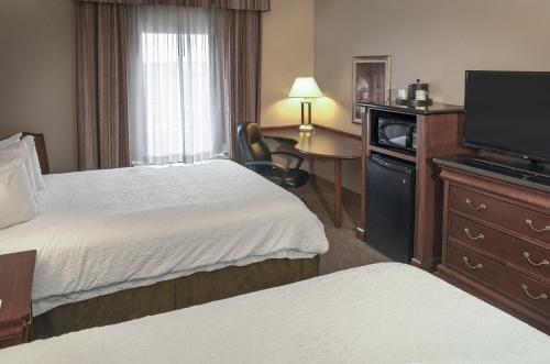 Hampton Inn & Suites Youngstown-Canfield