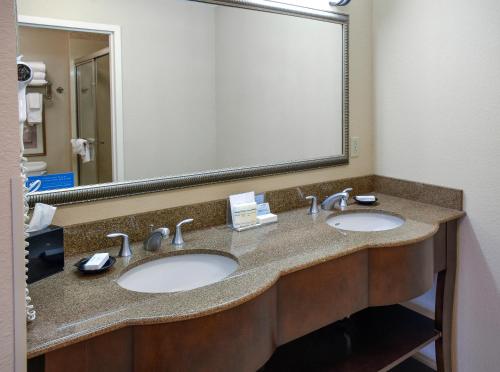 Hampton Inn By Hilton & Suites Youngstown-Canfield, Oh