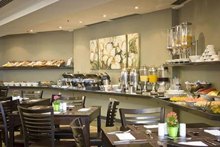Hotel & Residencia Alphaville in Barueri