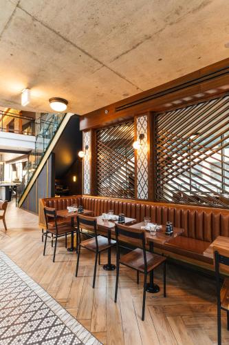 مطعم, يوروستارز ماجنيفيسنت مايل (Eurostars Magnificent Mile) in شيكاغو، الينوي