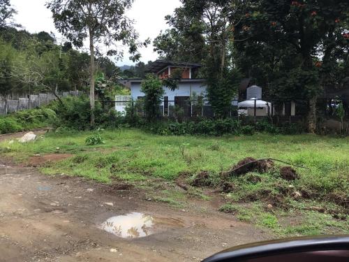Mt Apo View Creekside Whole house with Pool by Creek Cowboys Cottage
