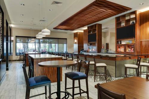 504552050 Drury Plaza Hotel Orlando - Disney Springs Area
