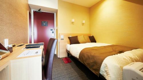 Double Room image 9