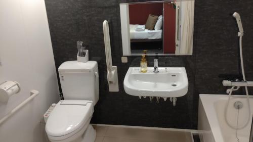 Double Room - Disability Access image 1