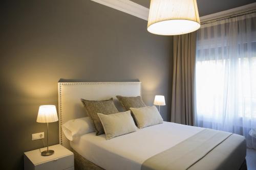 Hostal Goya, Барселона (фото 9)
