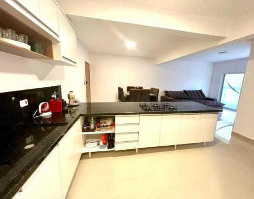 Apartamento encantador próximo a Praia Brava