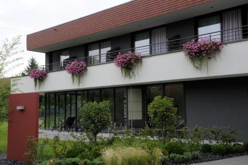 Logis Hotel Restaurant A L'Etoile - 출입구