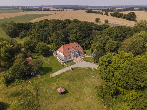 Ruhig und idyllische Lage, strandnah, gratis Nutzung vom AHOI Erlebnisbad und Sauna in Sellin - Gutshaus Silvitz FeWo 01