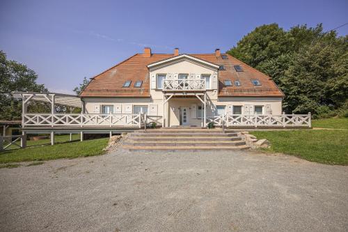 Ruhig und idyllische Lage, strandnah, gratis Nutzung vom AHOI Erlebnisbad und Sauna in Sellin - Gutshaus Silvitz FeWo 01