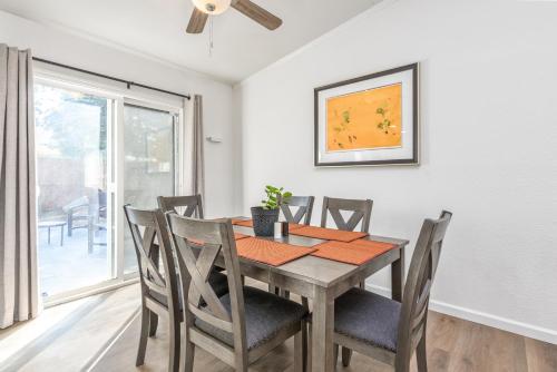 Facilities, 3BR Cozy Home~ Stylish & New ~ UC Merced ~ en route Yosemite! in Pine