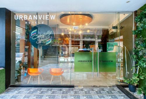 UrbanView @ Lacson Street Bacolod City by RedDoorz, Bacolod City