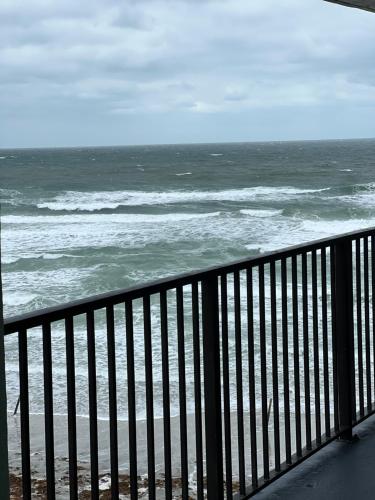 Coastal Condo on the beach at Ocean Trillium #501