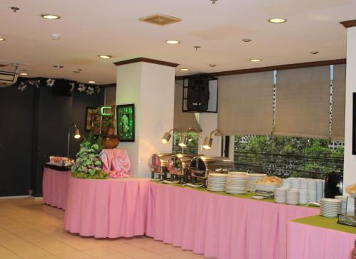 ロサス ガーデン ホテル2