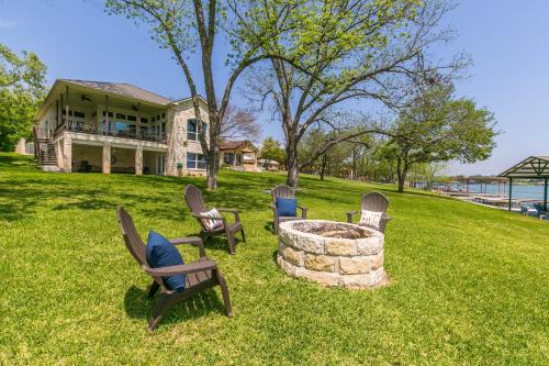 Ladybird Lakehouse on Lake LBJ in Kingsland, USA