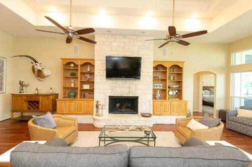 Ladybird Lakehouse on Lake LBJ in Kingsland, USA