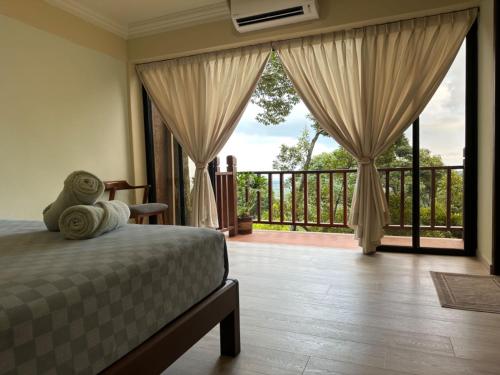 1 queen bed