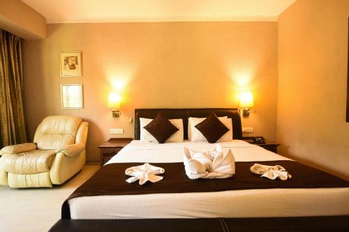 Suite room in Neelams The Glitz