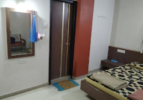 Hotel Rajdhani And Guest House Gujarat