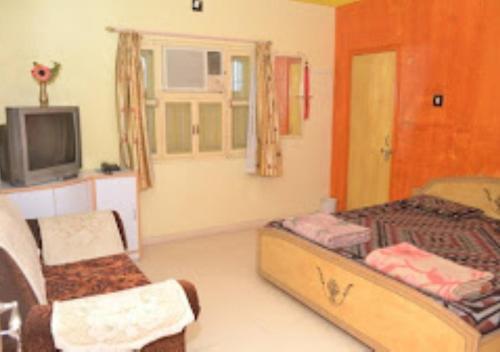 Hotel Rajdhani And Guest House Gujarat