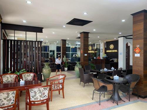 Subbinh Hotel and Restaurant near Pakse International Airport