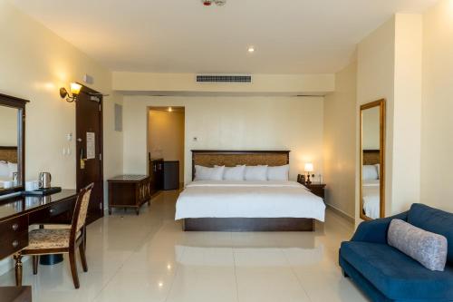 Black Diamond Hotel — Photo 2