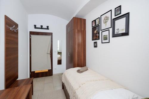 Vienna City Business Rooms – Vienna, NY