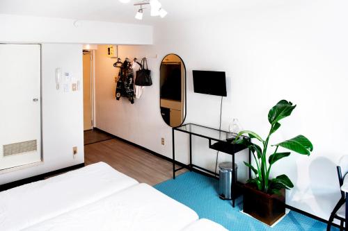 Shinjuku central apartment! 3stops to Shibuya station 3mins walk to station