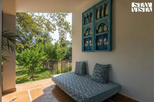 StayVista's Nature Ville - City Escape with Terrace-Balconies with View, Lawn & Gazebo