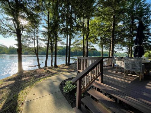 Mom & Pop's: Waterfront,Nature,Togetherness, Cambridge Springs