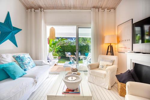 Casa Bambou An hidden gem near Saint Tropez with private pool in Гассон