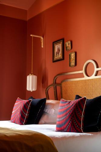 Le petit hotel – St. Rémy - de - Provence, NY