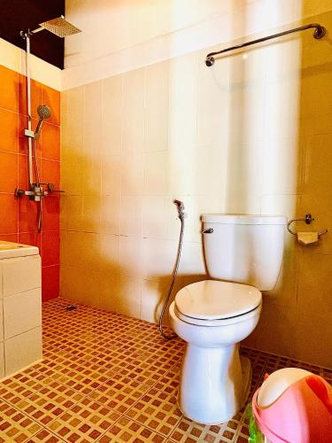 Deluxe Double Room with Balcony image 8