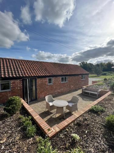 The Calf Shed - cozy cottage in peaceful Norfolk countryside