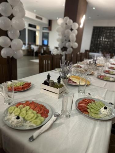 Хотел Костенец in 下巴尼亞