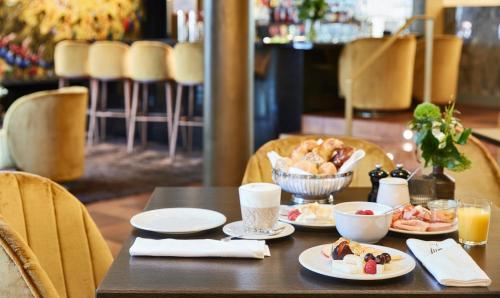 Living Hotel Das Viktualienmarkt - image 3
