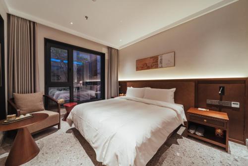 Jingmao Alley Hotel Beijing Wangfujing Dongsi Subway Station Branch – Beijing, NY