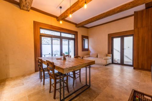 Apartment with Terrace image 10