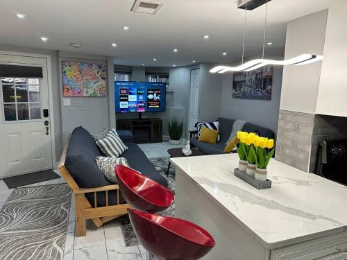 Downtown Delight in Heart of DC’s Bustling Streets in Washington, USA