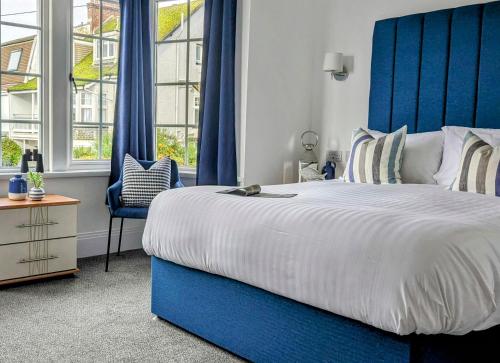 The Westcott - Just for Adults - image 3