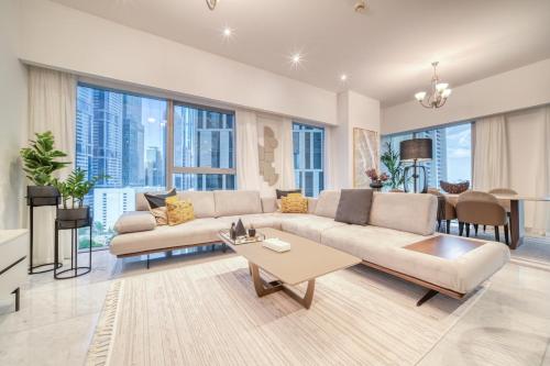 Central Park Towers, City View - DIFC - Mint Stay, Dubaj