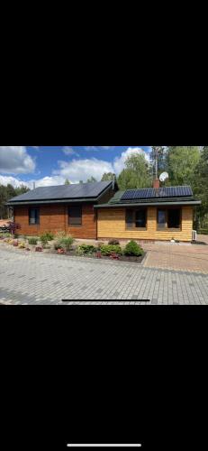 3 bedrooms, 6 beds