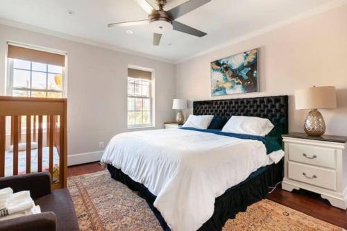 Persian Paradise Luxury with Private Parking in Washington, USA