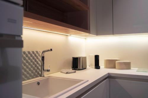 Spitaki-Kolonaki, an exquisite spacious studio, Athen (Foto 6)