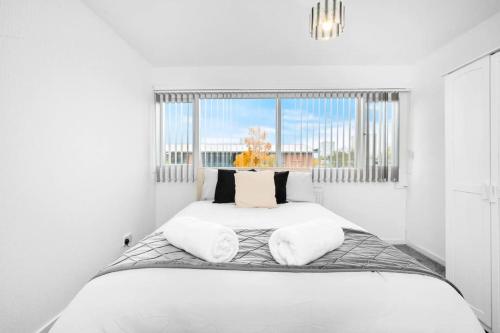 JLR,NEC,B'Ham Airport,Entire House,WI-FI,Netflix gîte à louer Kingshurst Hall