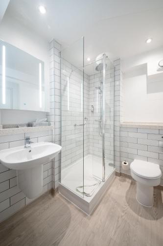 Innkeeper's Lodge Sandbach Holmes Chapel - image 4