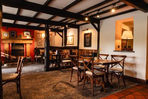 Ресторан, The Bears Head by Innkeeper's Collection in Сендбеч