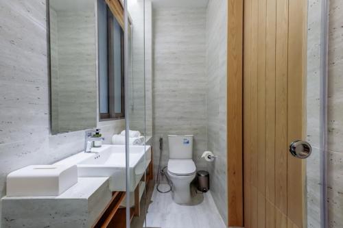Lavanda Hotel Chiang Rai - 화장실