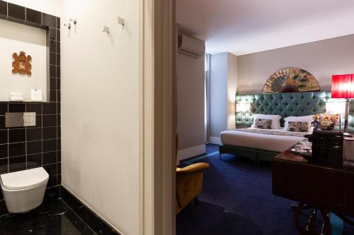 Double Room image 4
