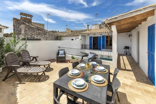 Duplex flat in the old town of Alcudia